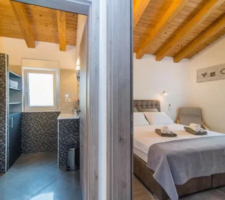 Silver Novigrad With Private Pool * Novigrad (Istria)