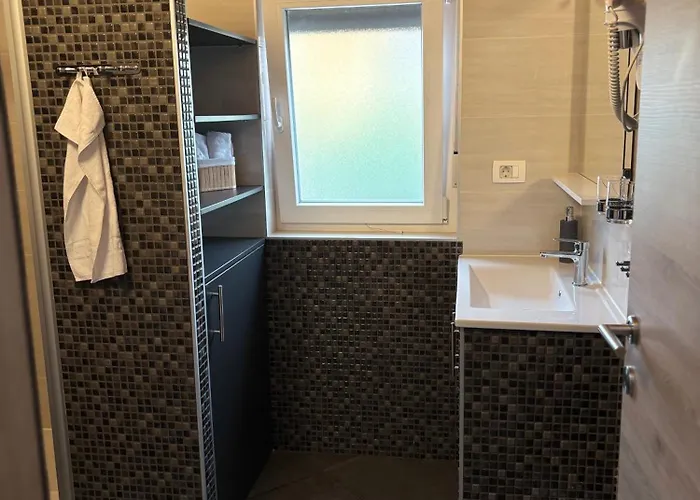 Silver Novigrad With Private Pool Βίλα