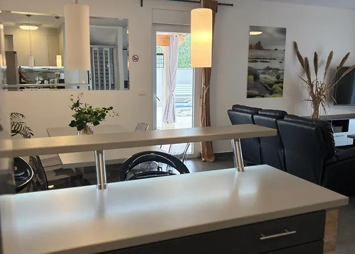 Βίλα Silver Novigrad With Private Pool *