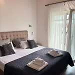 Silver Novigrad With Private Pool