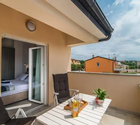 Silver Novigrad With Private Pool *