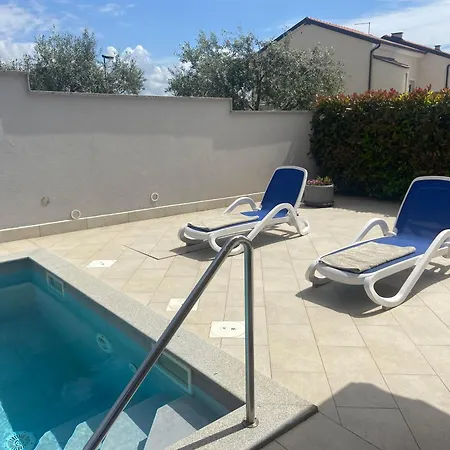 Silver Novigrad With Private Pool *