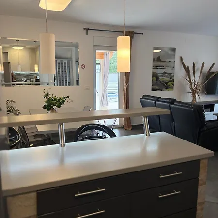 Willa Silver Novigrad With Private Pool *