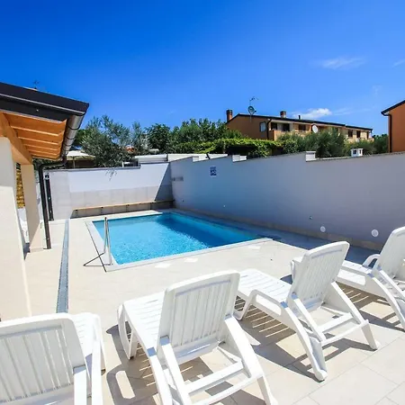 Silver Novigrad With Private Pool Novigrad (Istria)