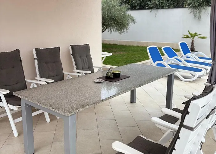 Villa Silver Novigrad With Private Pool *