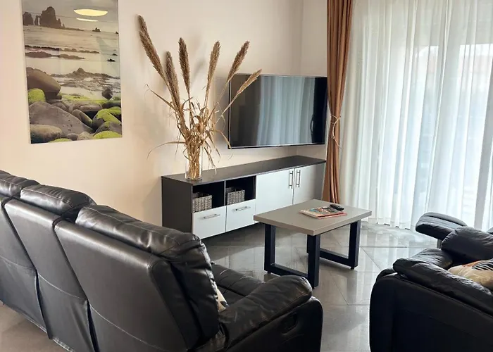 Silver Novigrad With Private Pool Villa