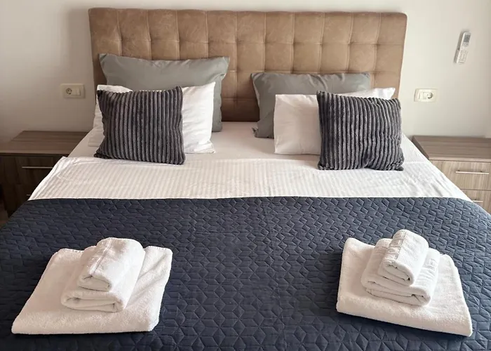 Villa Silver Novigrad With Private Pool