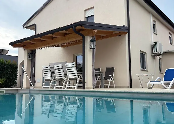 Villa Silver Novigrad With Private Pool
